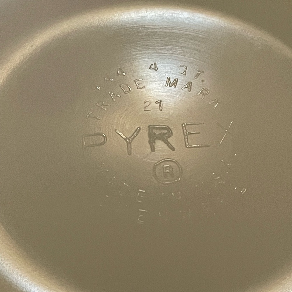 Vintage Pyrex Amish Butterprint Turquoise Cinderella Bowl 444 4QT Gorgeous! - Picture 7 of 10